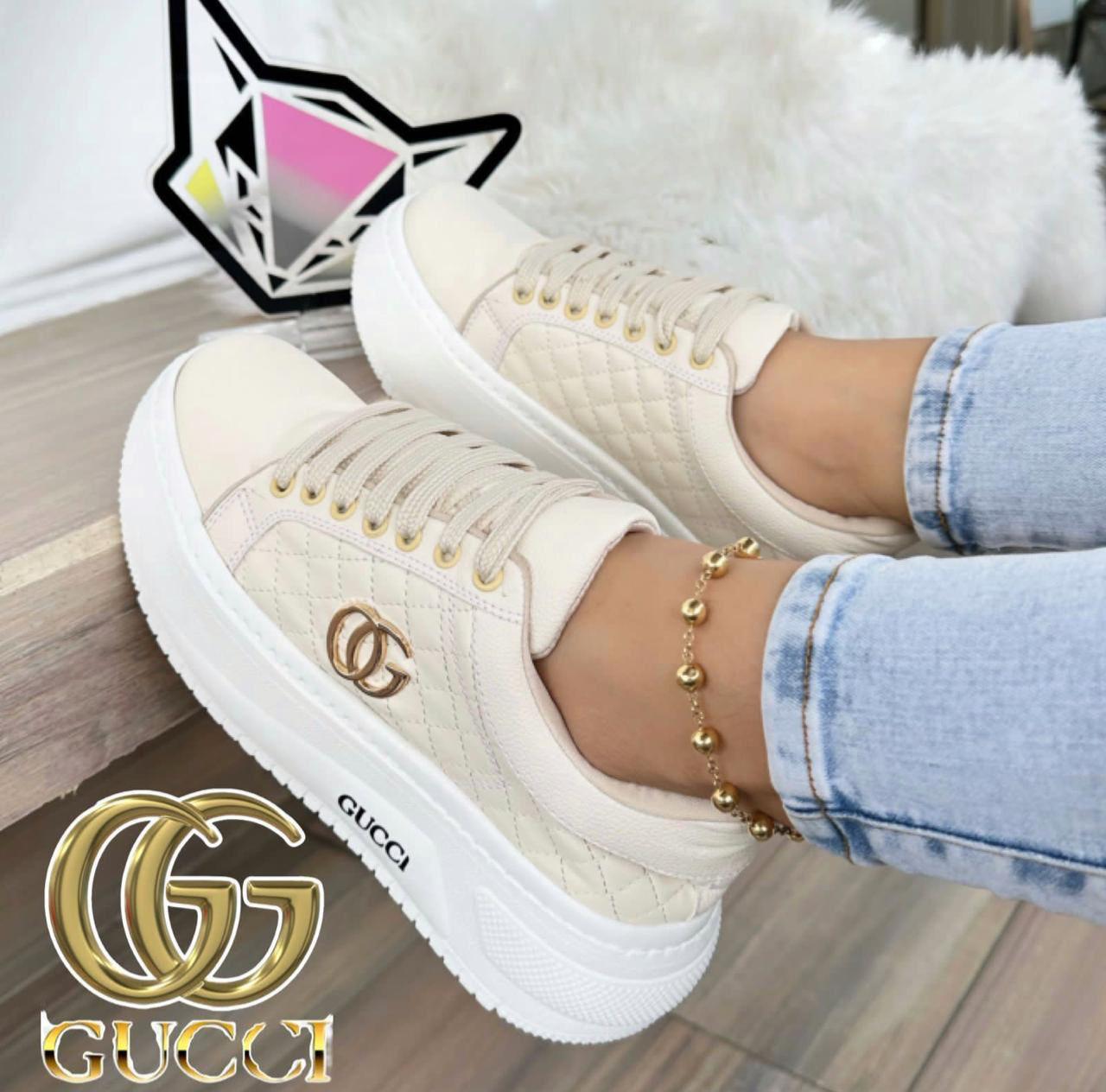 Bellos tenis Gucci Amc Beige